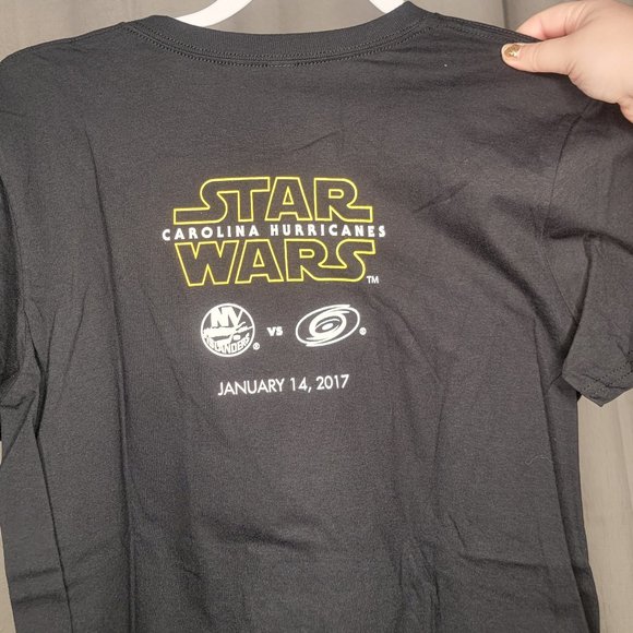 Hurricanes Hockey Star Wars Unisex Medium tee - Picture 3 of 3